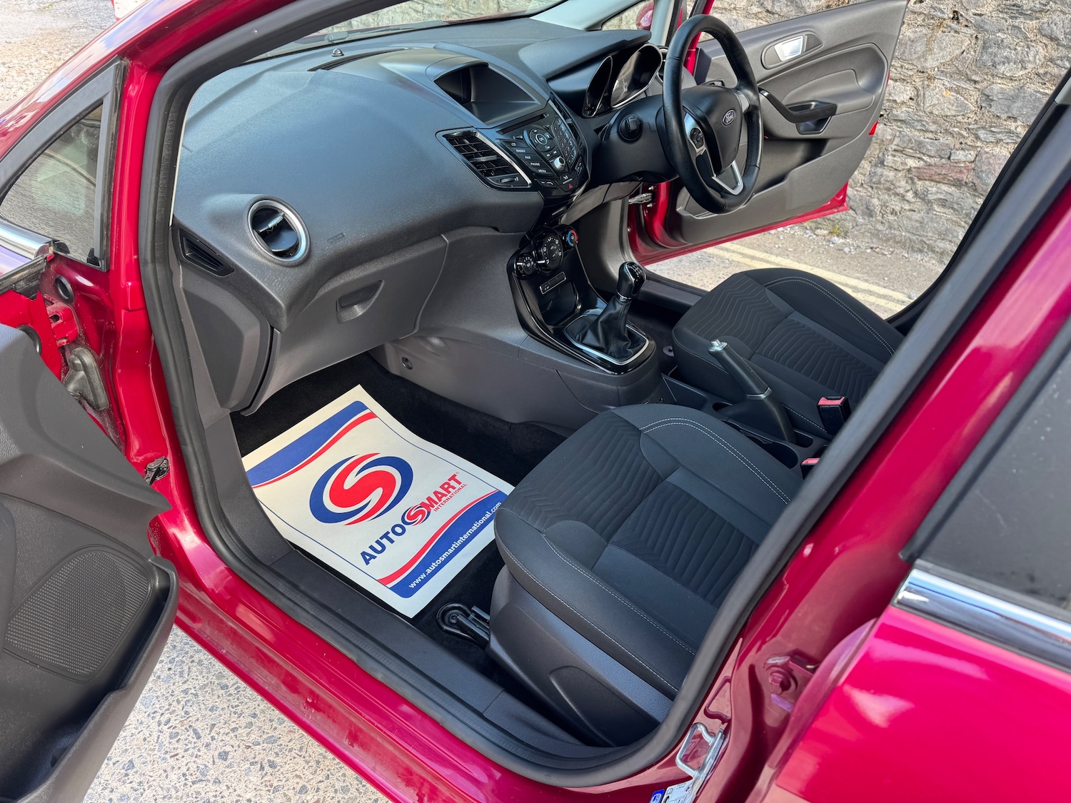 Used Ford Fiesta 2015 for sale - 76224968: Photo 25