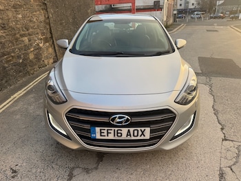Used Hyundai i30 2016 for sale - 76635058: Photo