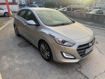 Used Hyundai i30 2016 for sale - 76635058: Photo