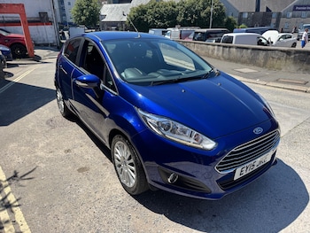 Used Ford Fiesta 2015 for sale - 75222817: Photo