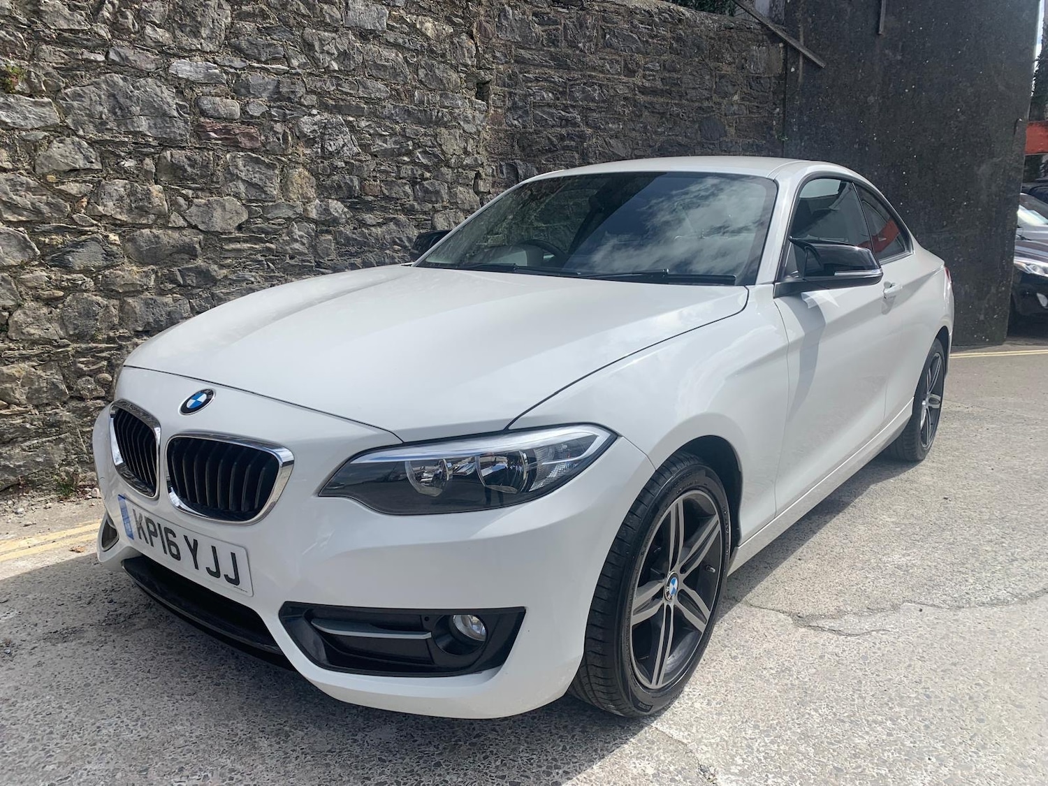 Used BMW 2 Series 2016 for sale - 76181948: Photo 2