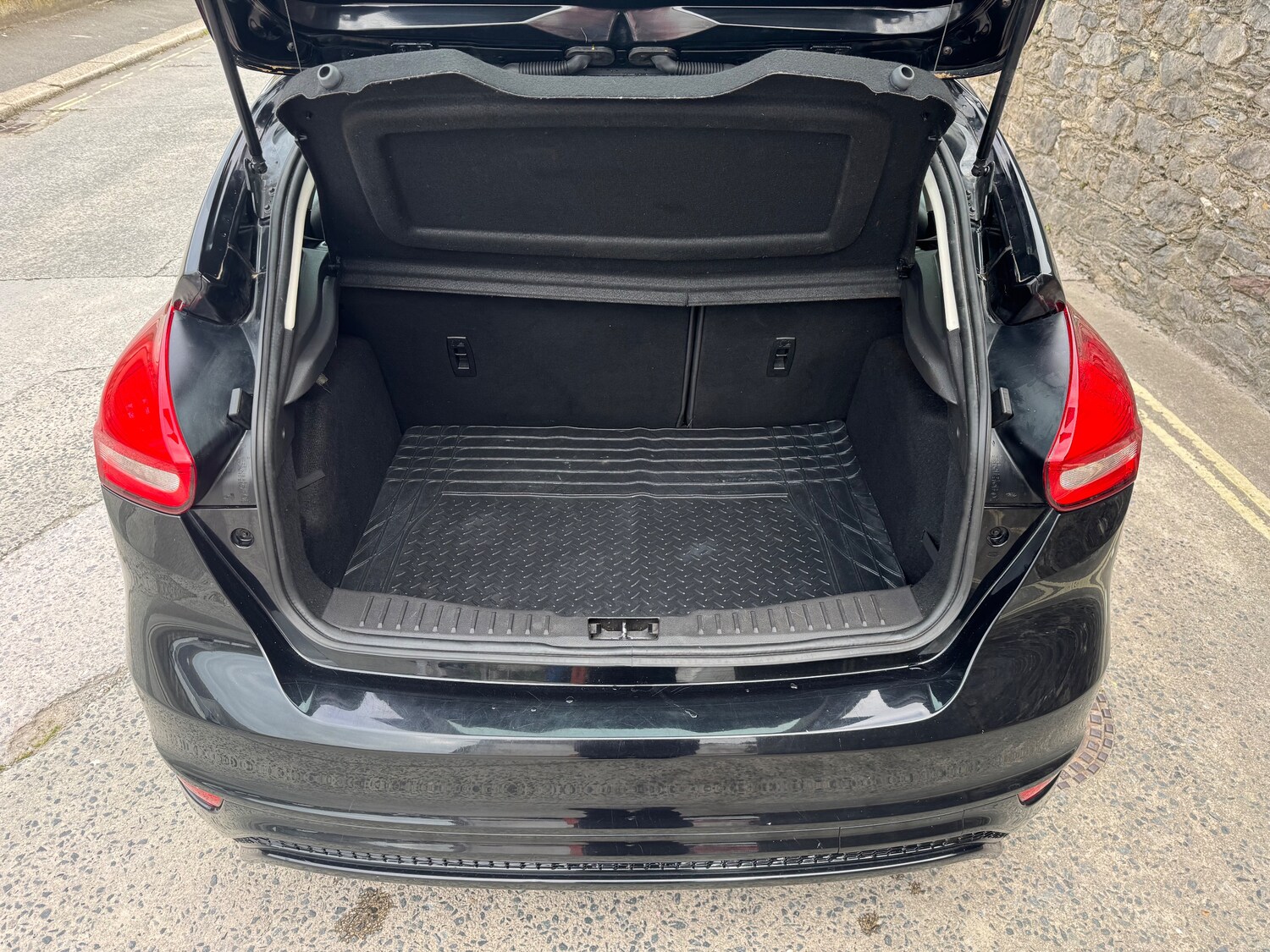 Used Ford Focus for sale - 78092287: Photo 19