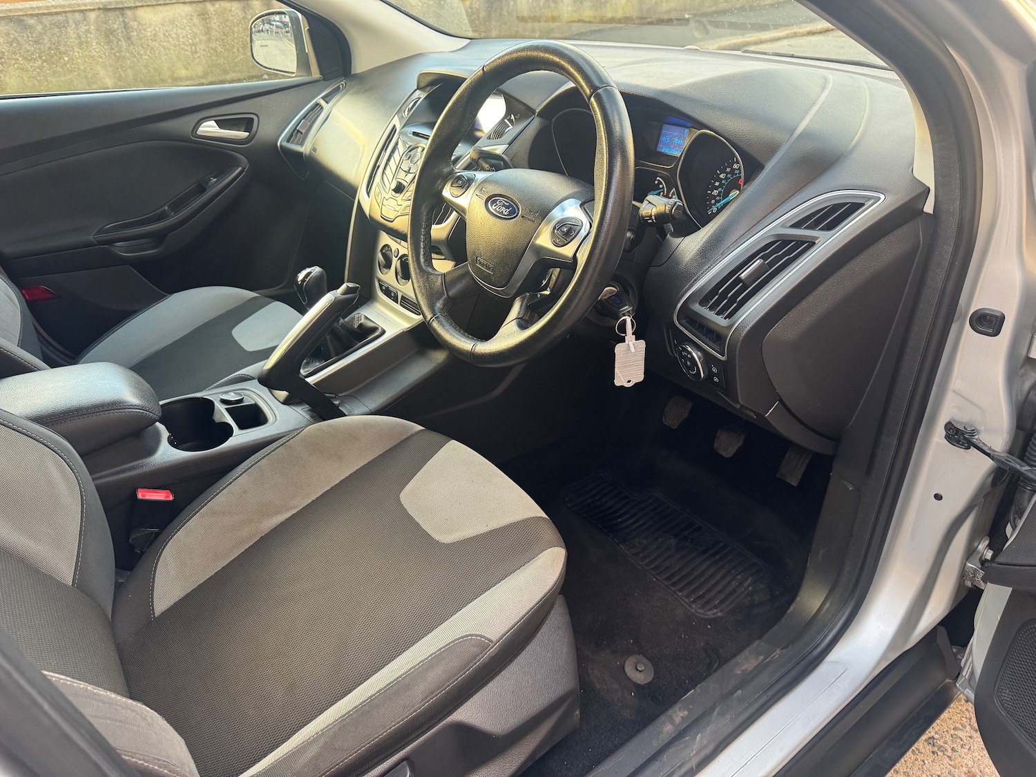 Used Ford Focus 2011 for sale - 76635056: Photo 15