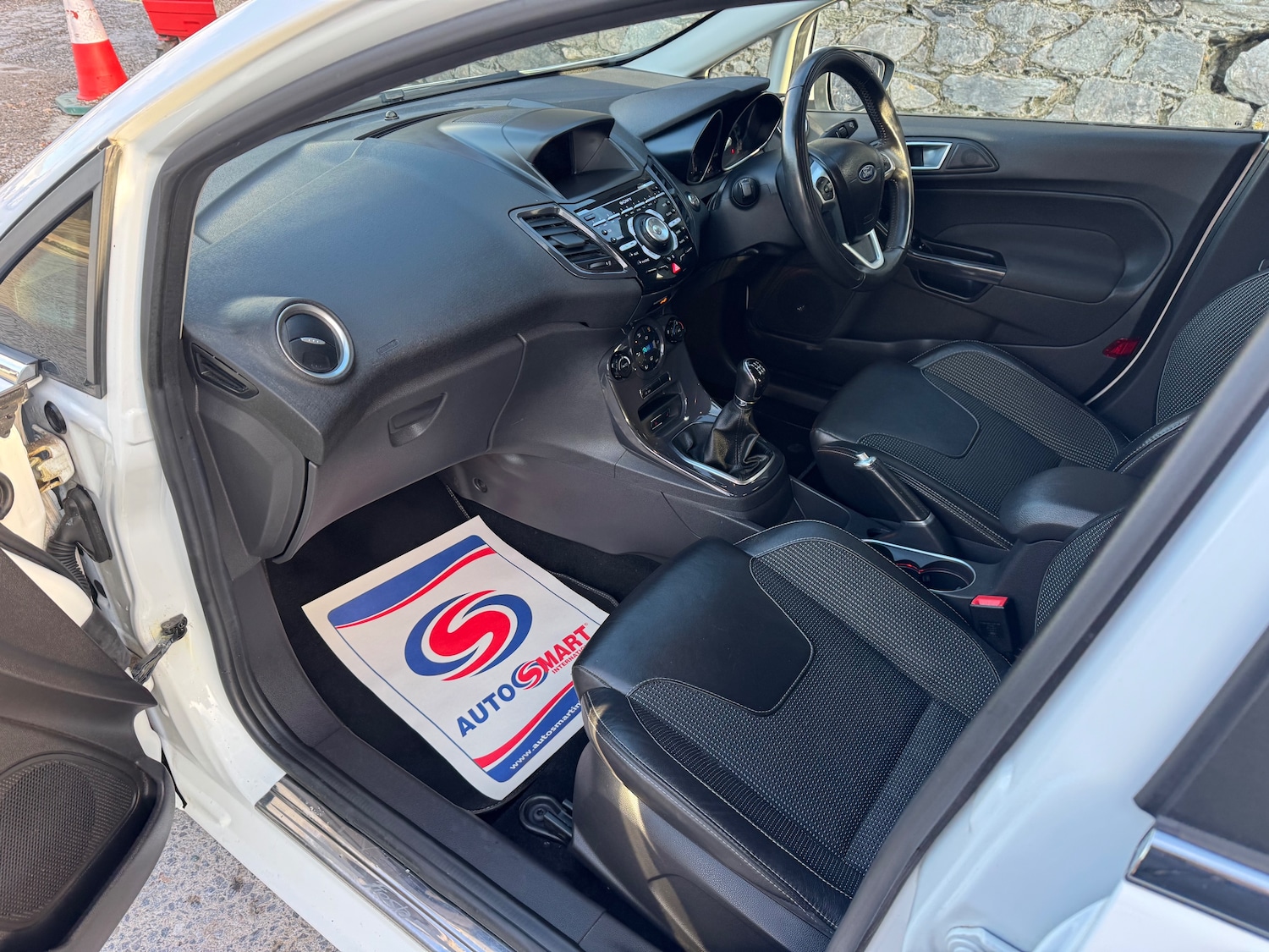 Used Ford Fiesta 2013 for sale - 77139266: Photo 26