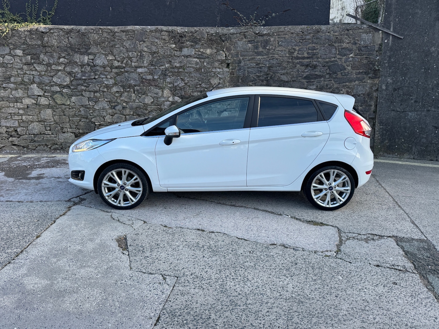 Used Ford Fiesta 2013 for sale - 77139266: Photo 5