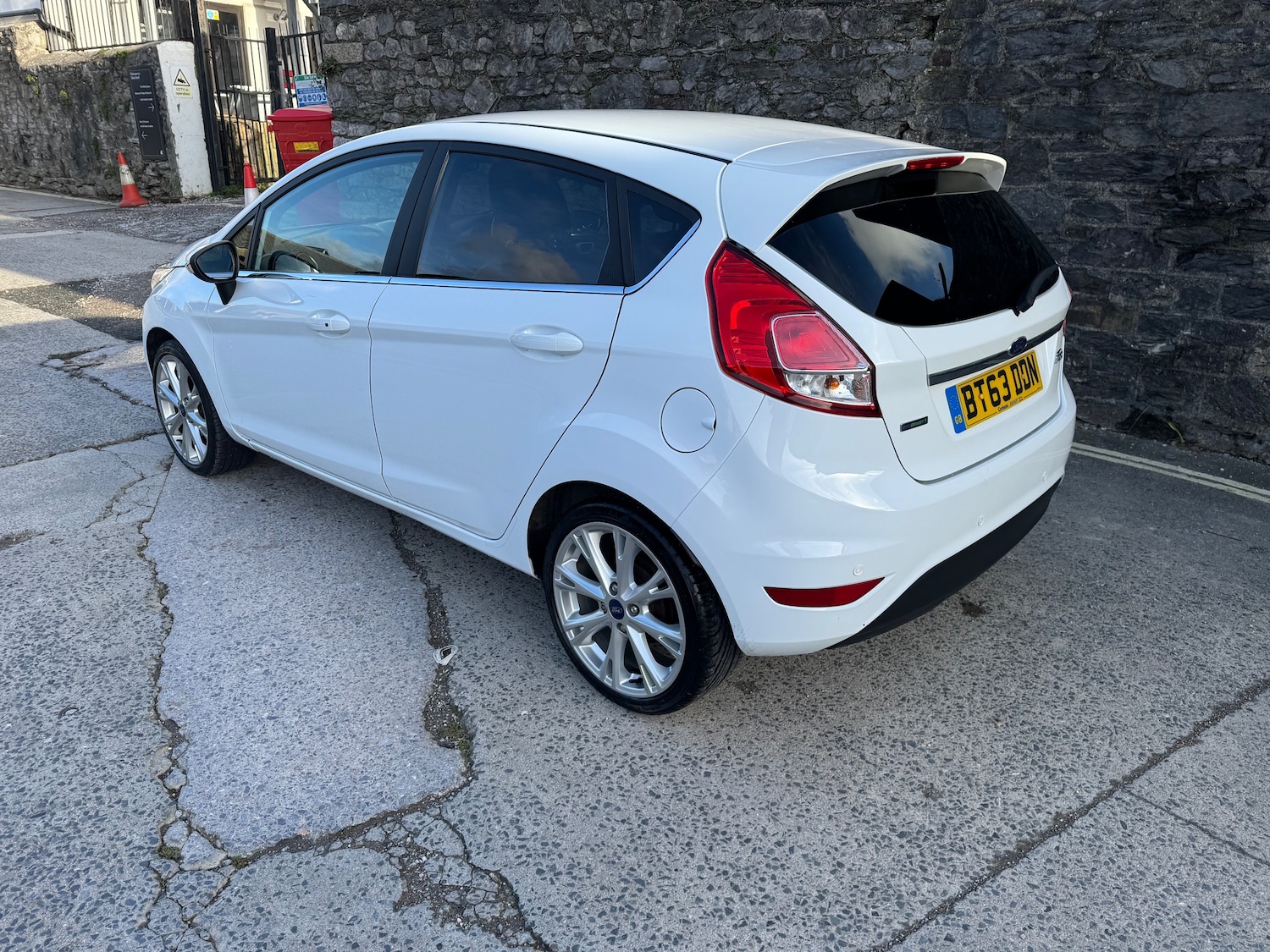 Used Ford Fiesta 2013 for sale - 77139266: Photo 6