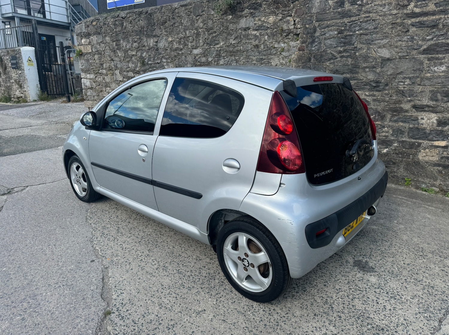 Vehicle 5