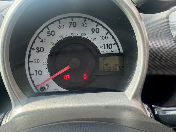 Used Peugeot 107 2013 for sale - 75793128: Photo 9
