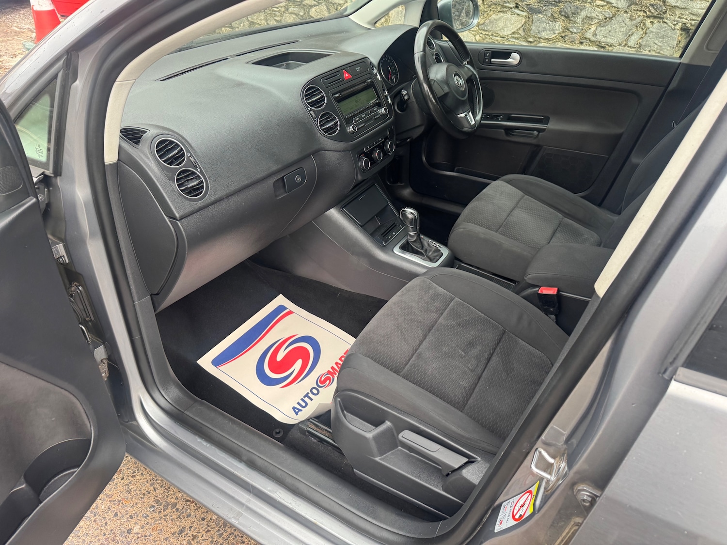 Used Volkswagen Golf Plus 2011 for sale - 77301630: Photo 24