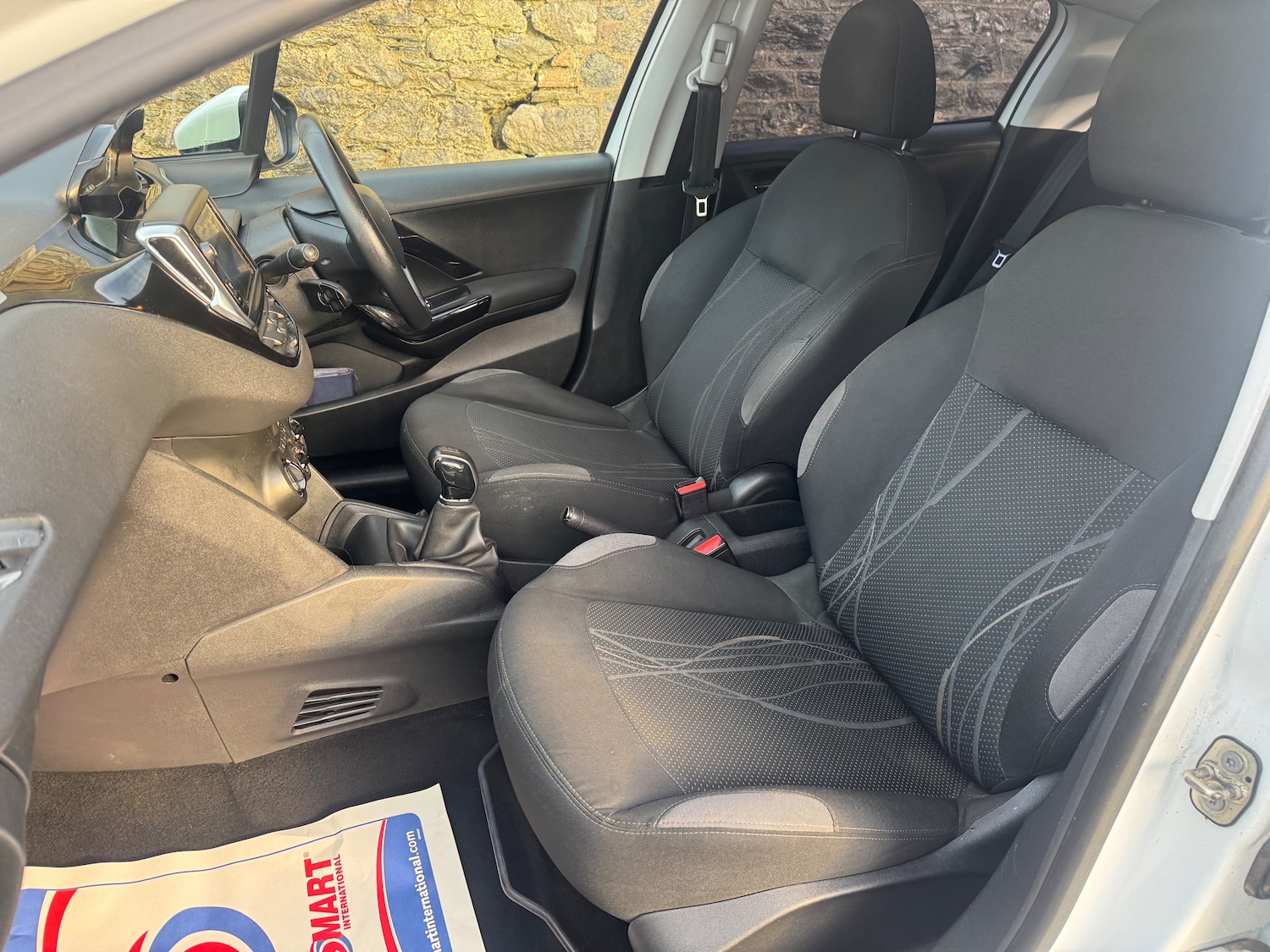 Used Peugeot 208 2014 for sale - 76985703: Photo 25