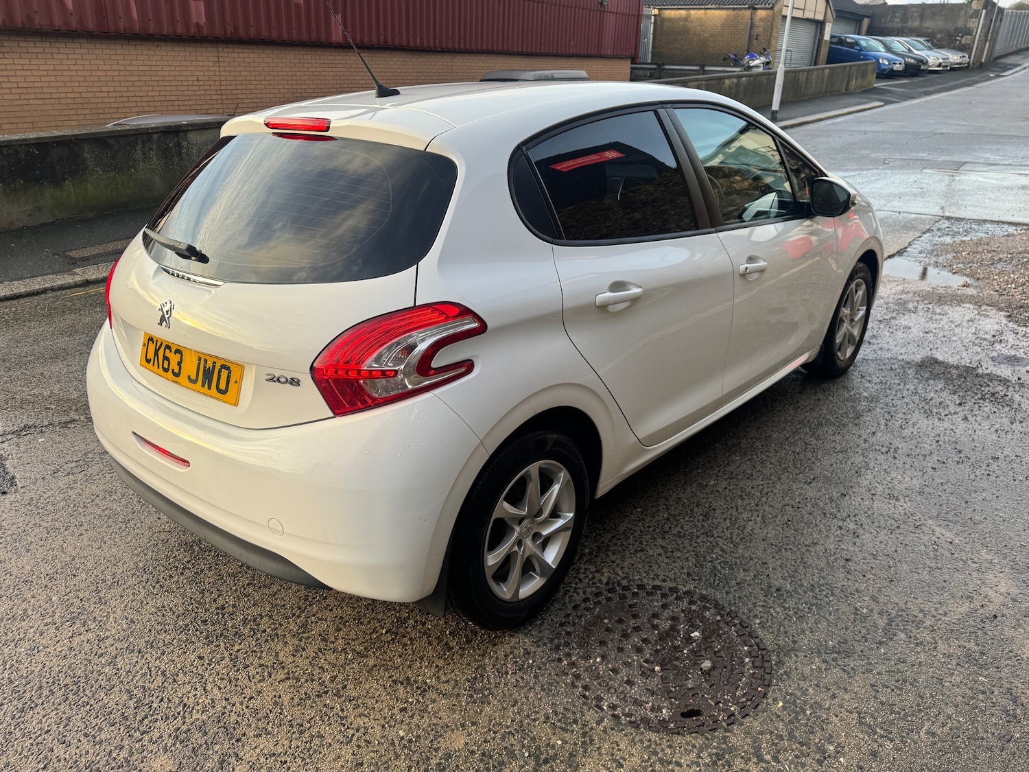 Used Peugeot 208 2014 for sale - 76985703: Photo 8