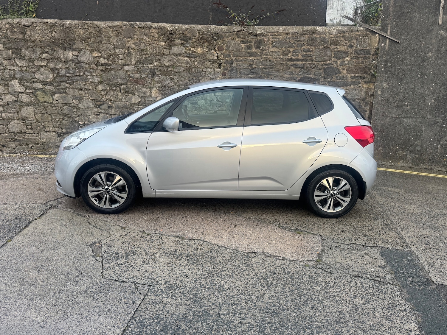 Used Kia Venga 2017 for sale - 76623758: Photo 6