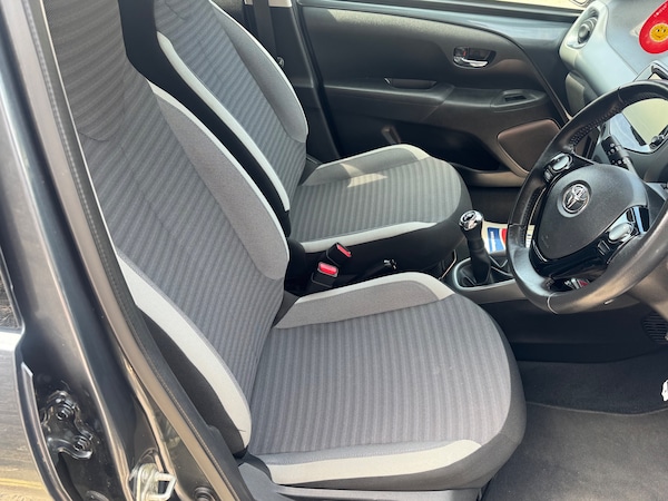 Used Toyota AYGO 2018 for sale - 74474256: Photo 17