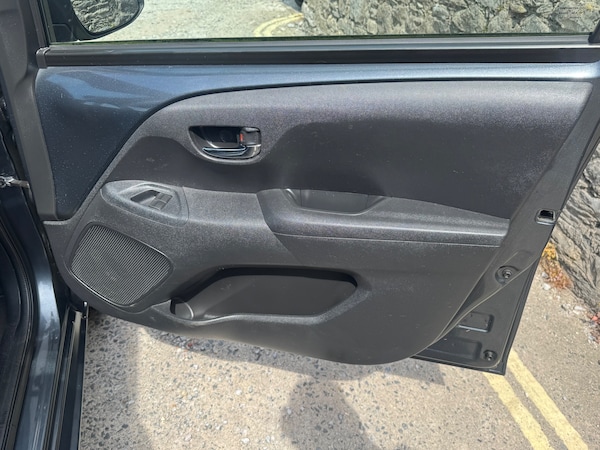 Used Toyota AYGO 2018 for sale - 74474256: Photo 19