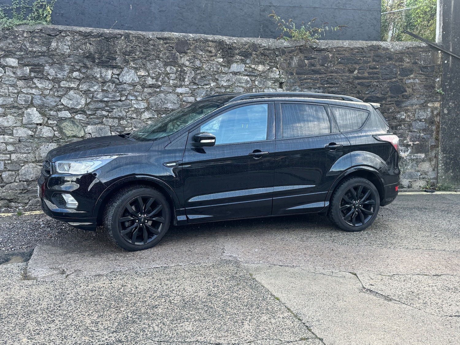 Used Ford Kuga 2017 for sale - 76357818: Photo 1
