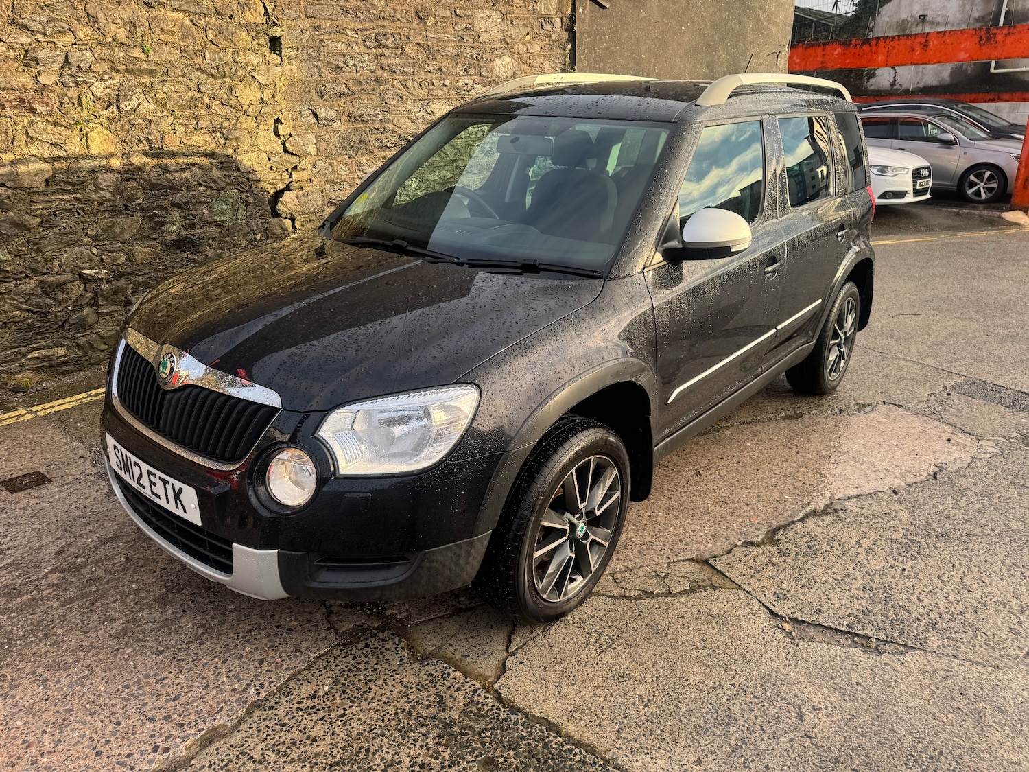 Used Skoda Yeti 2012 for sale - 76985704: Photo 2