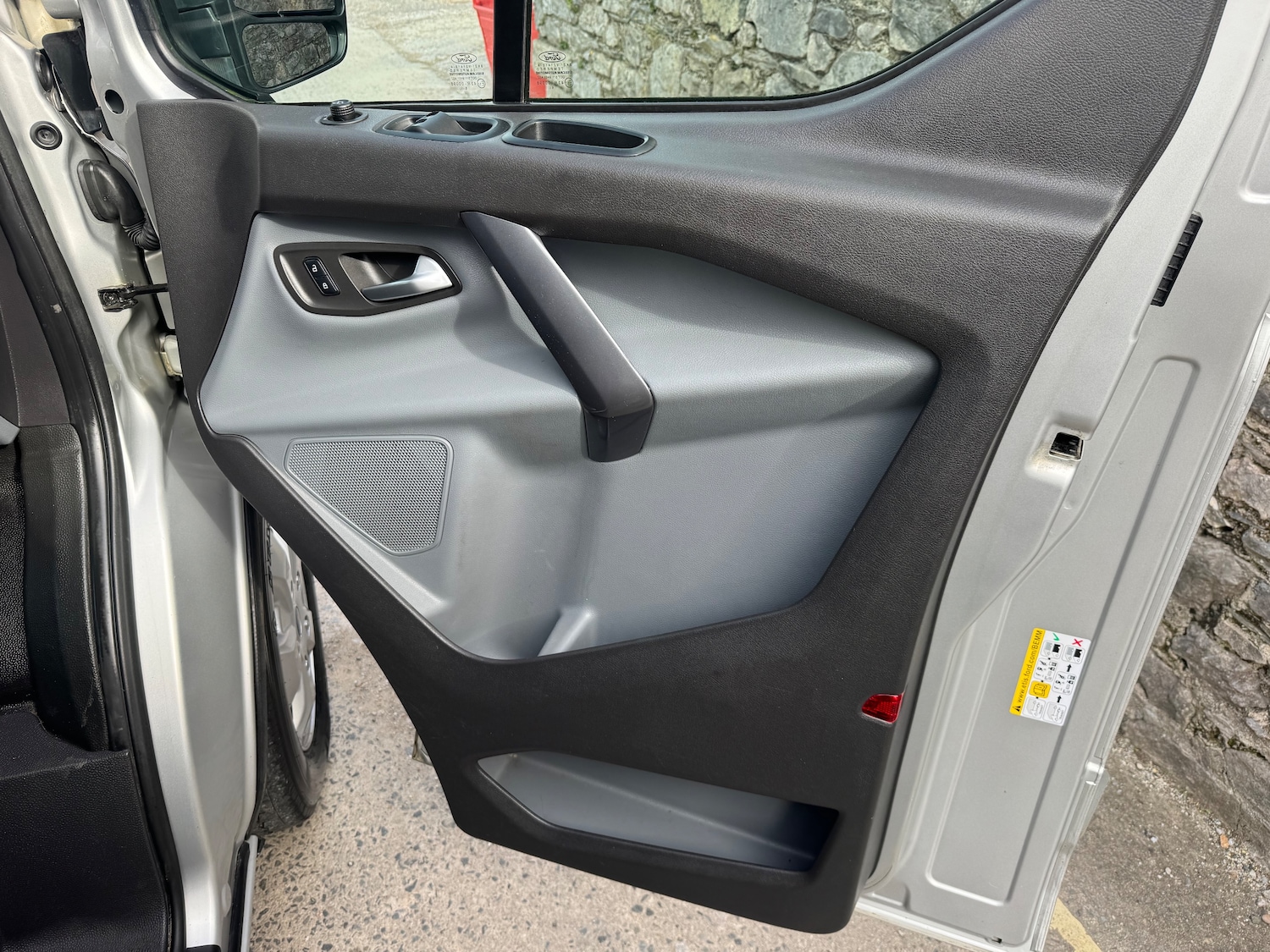 Used Ford Transit Custom 2017 for sale - 77820053: Photo 14