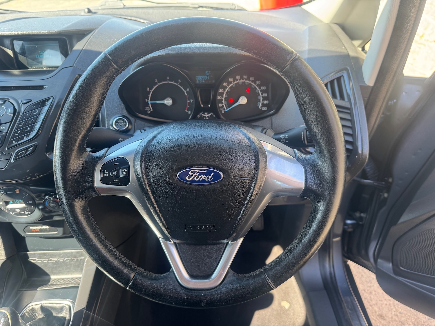 Used Ford Ecosport 2015 for sale - 78118130: Photo 9