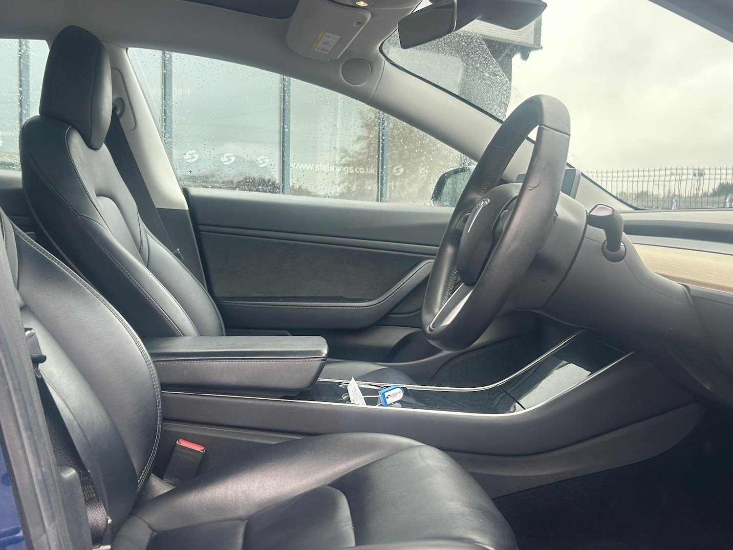 Used Tesla Model 3 2019 for sale - 77704655: Photo 2