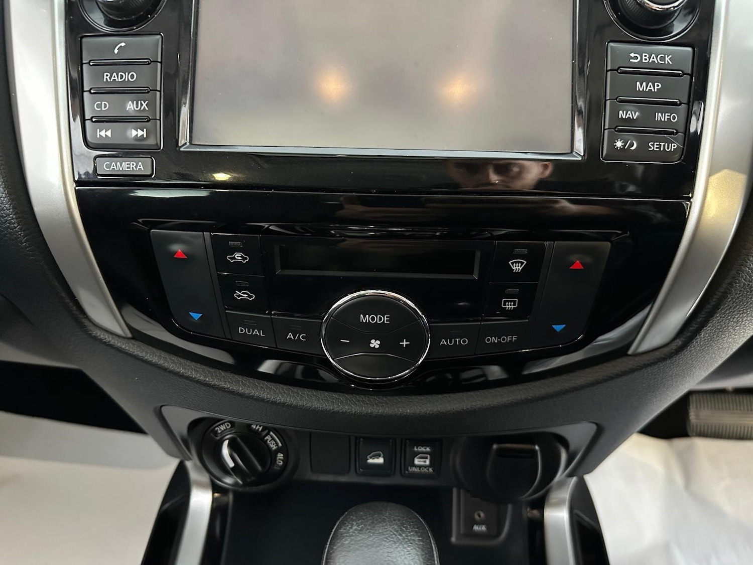 Used Nissan Navara 2018 for sale - 76327049: Photo 11