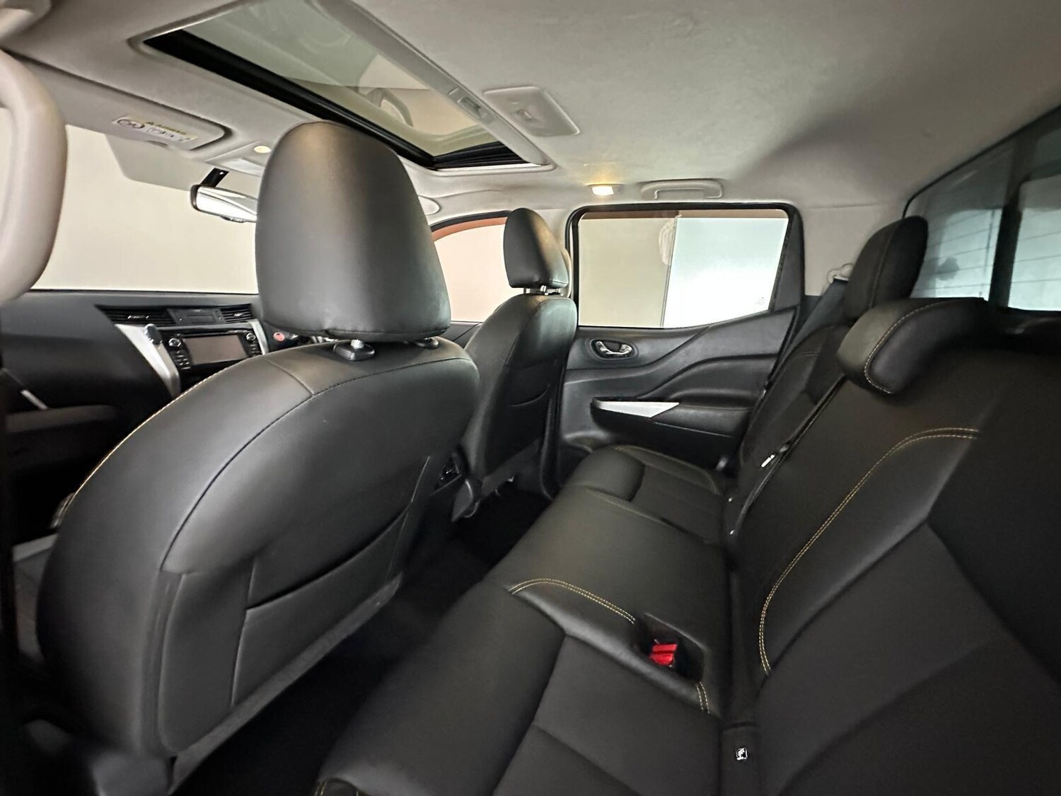 Used Nissan Navara 2018 for sale - 76327049: Photo 22