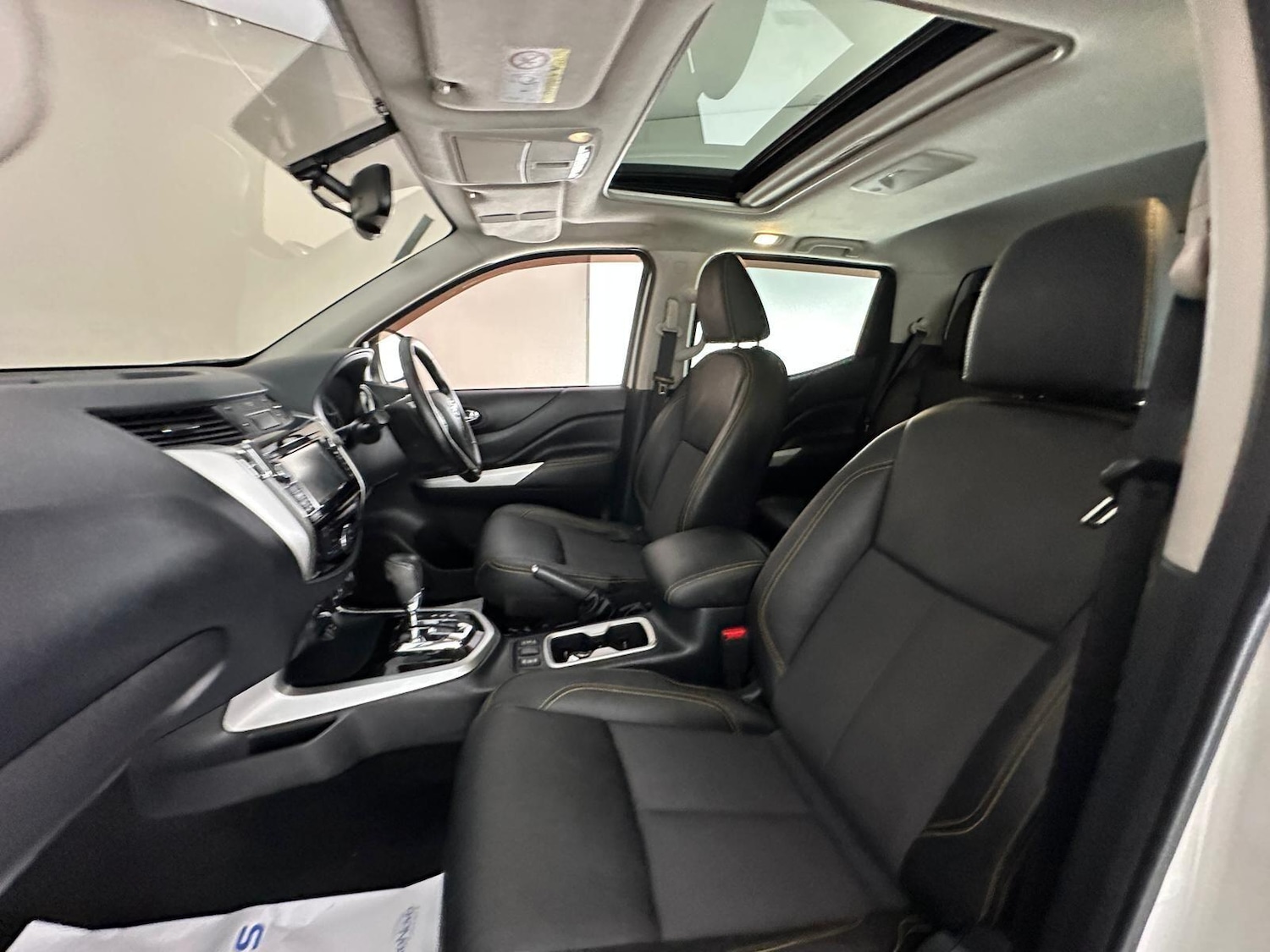 Used Nissan Navara 2018 for sale - 76327049: Photo 24