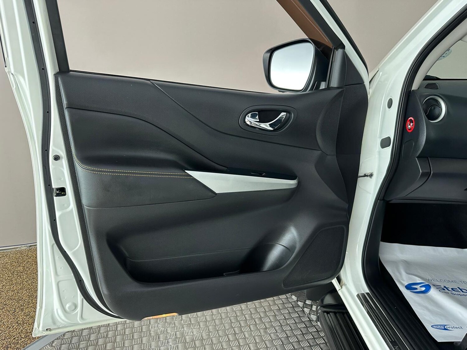 Used Nissan Navara 2018 for sale - 76327049: Photo 32