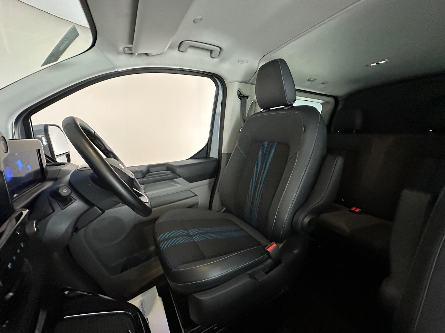 Used Ford Transit Custom 2025 for sale - 76270015: Photo 28