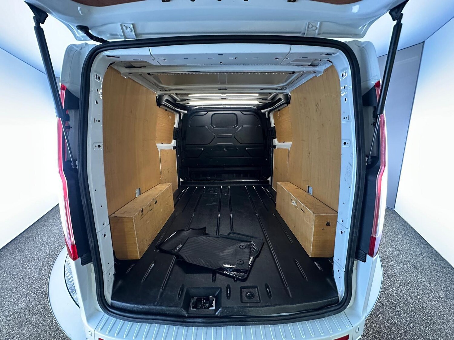 Used Ford Transit Custom 2023 for sale - 76801664: Photo 40