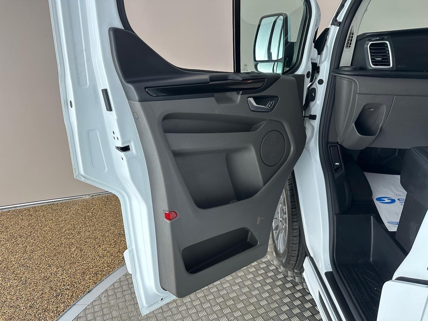 Used Ford Transit Custom 2023 for sale - 76801664: Photo 43