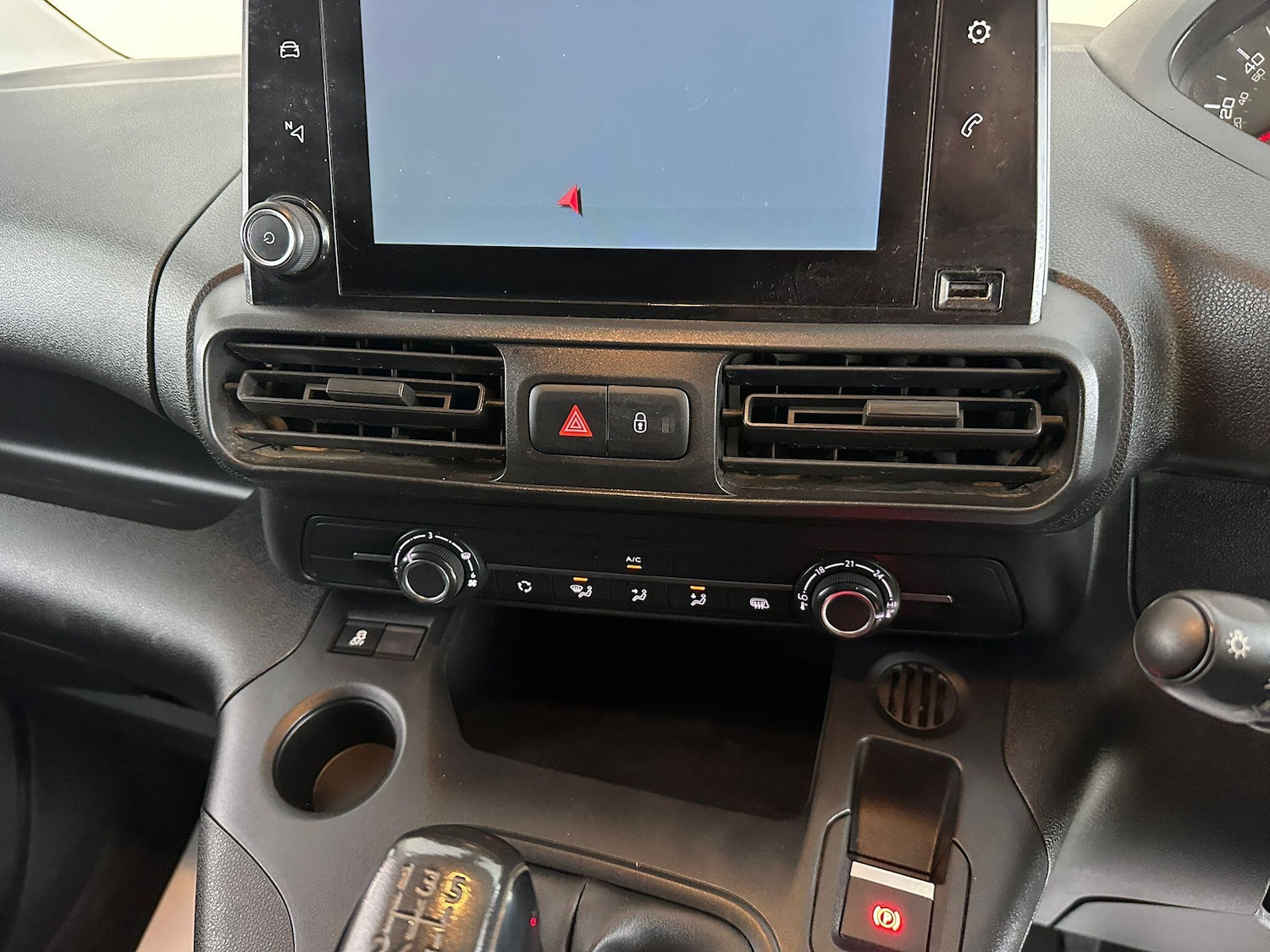 Used Peugeot Partner 2019 for sale - 77738552: Photo 15