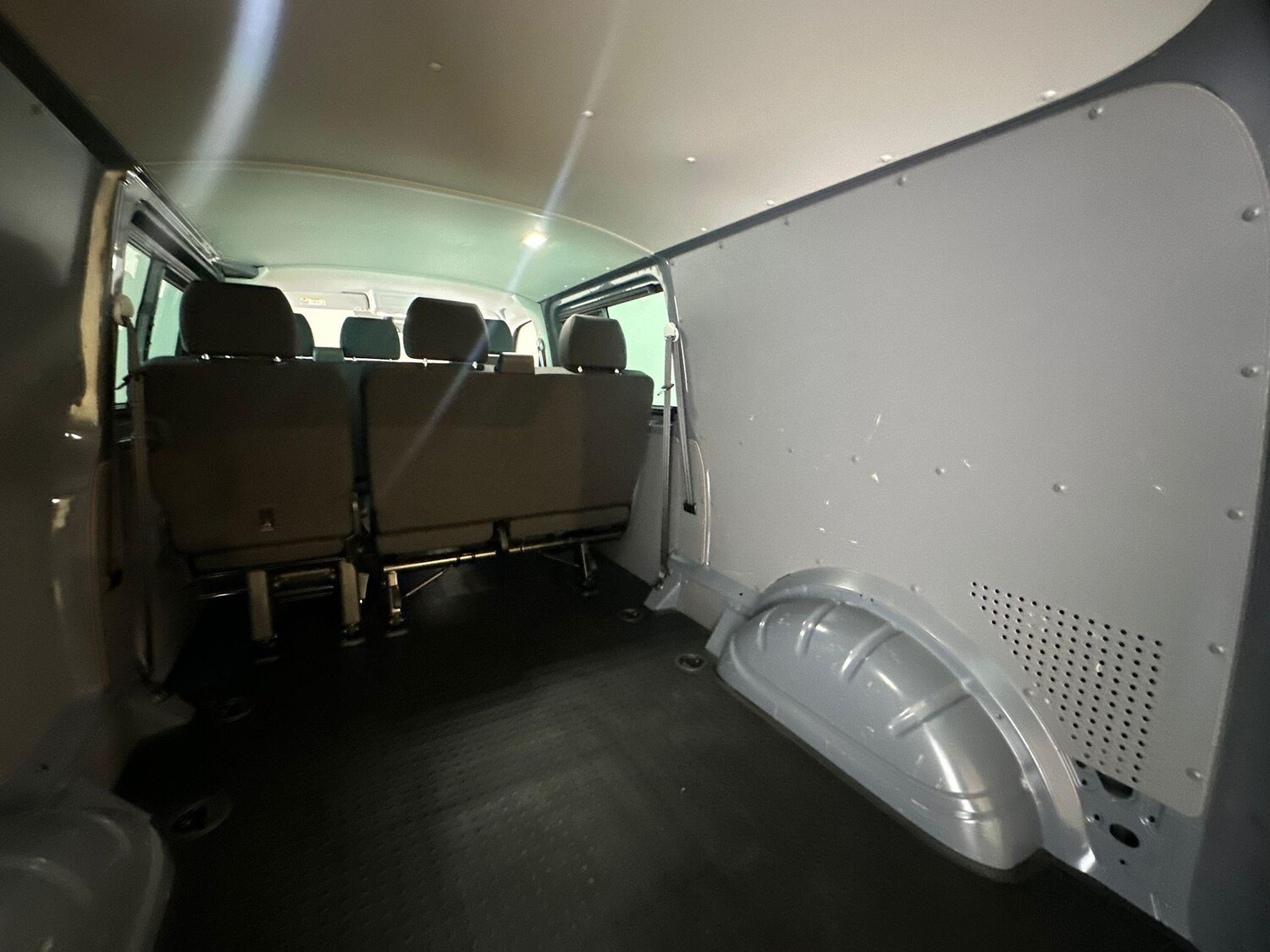 Used Volkswagen Transporter 2024 for sale - 77496199: Photo 25