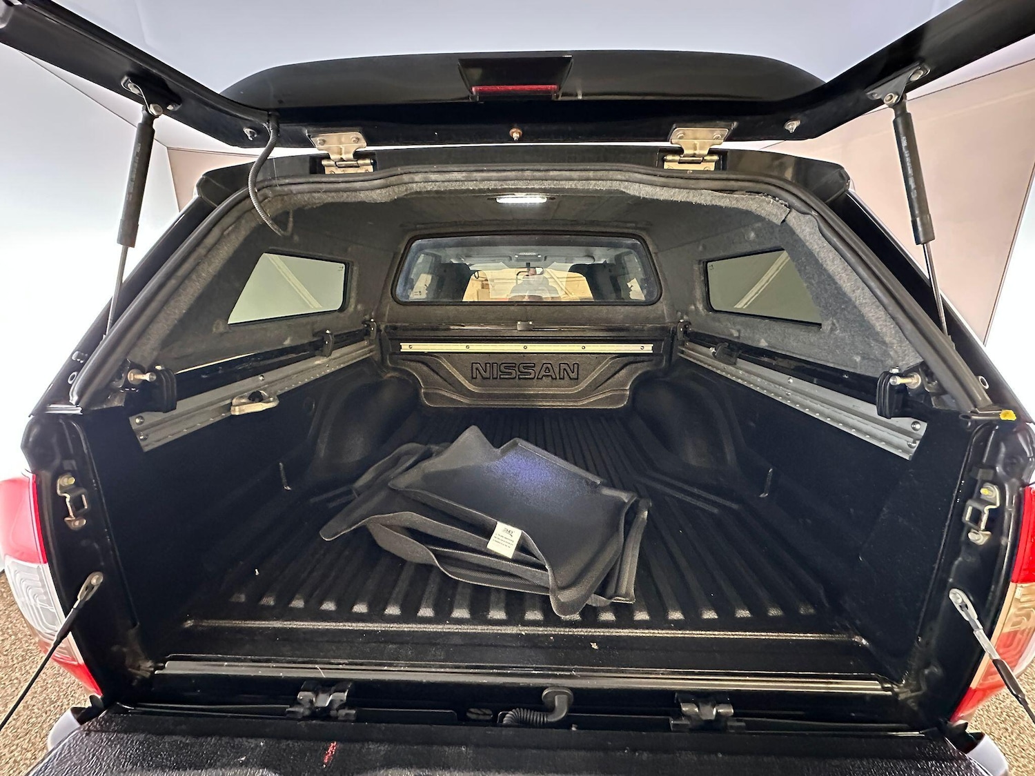 Used Nissan Navara 2018 for sale - 78085895: Photo 34