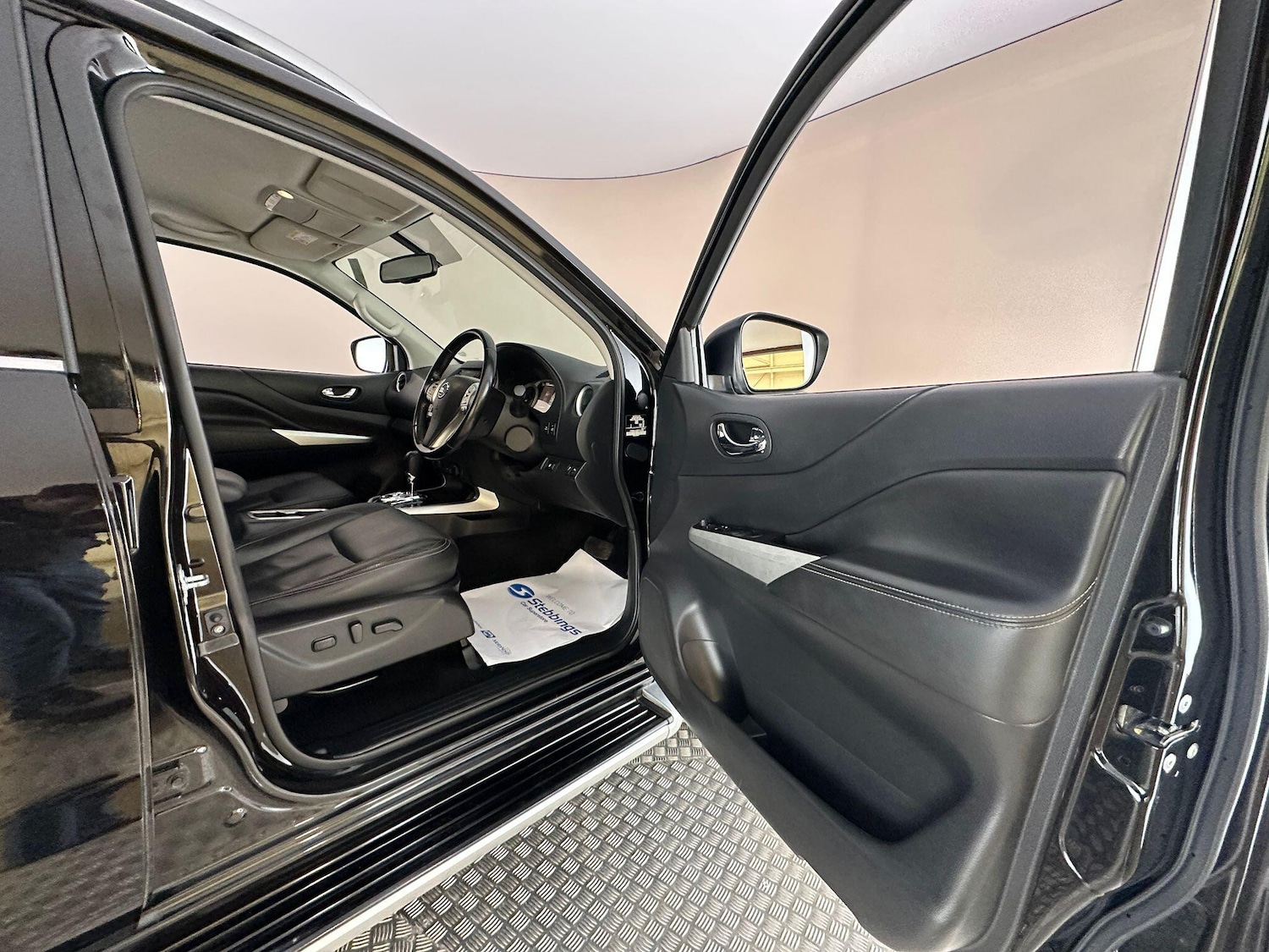 Used Nissan Navara 2018 for sale - 78085895: Photo 37