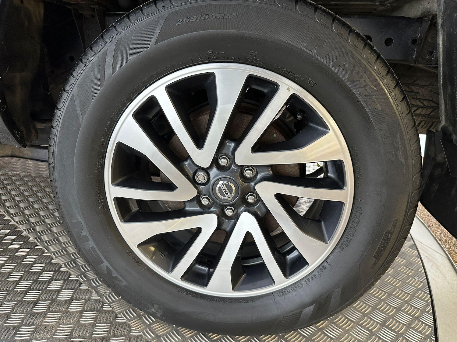 Used Nissan Navara 2018 for sale - 78085895: Photo 38