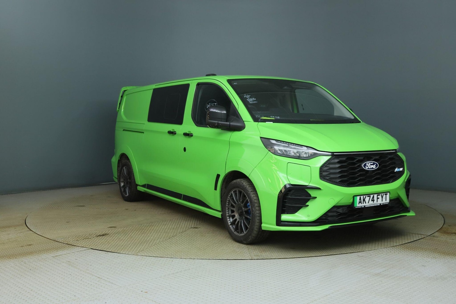 Used Ford Transit Custom 2024 for sale - 76632655: Photo 1