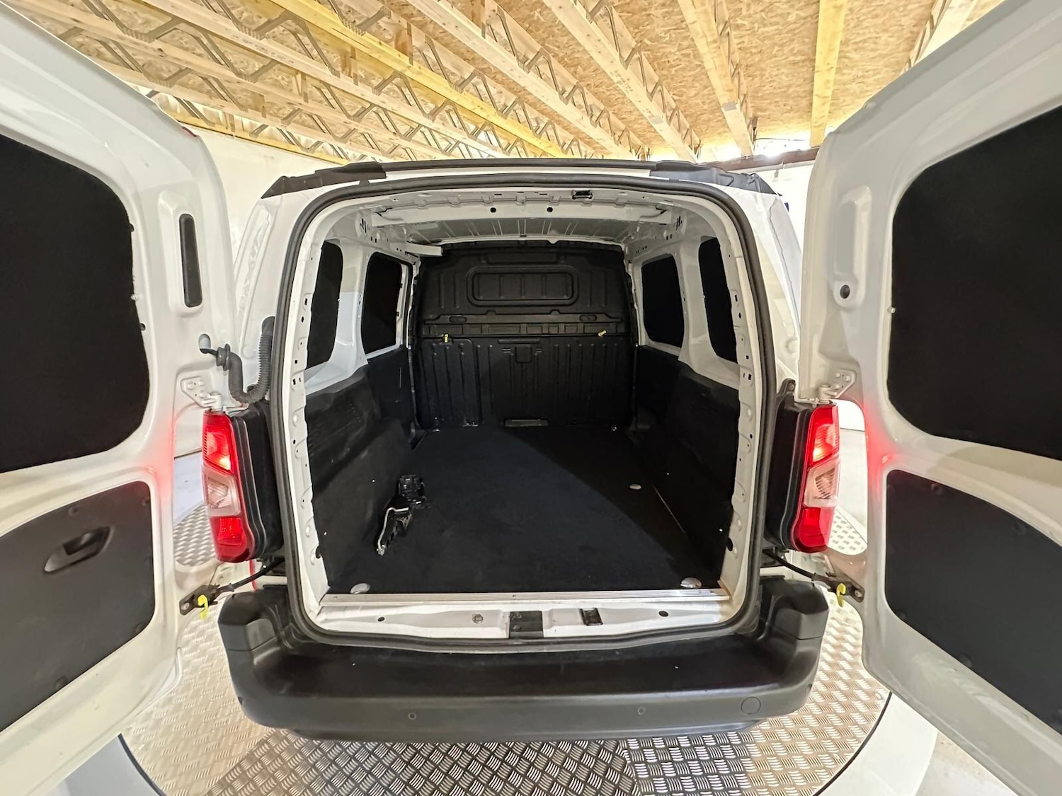 Used Citroen Berlingo 2023 for sale - 76498758: Photo 16