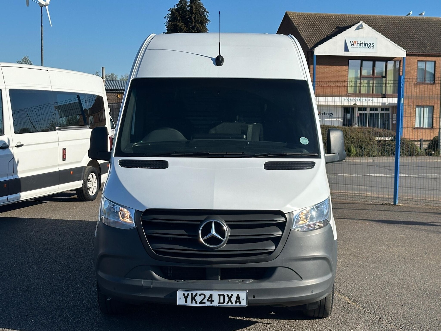 Used Mercedes-Benz Sprinter 2024 for sale - 78156783: Photo 2