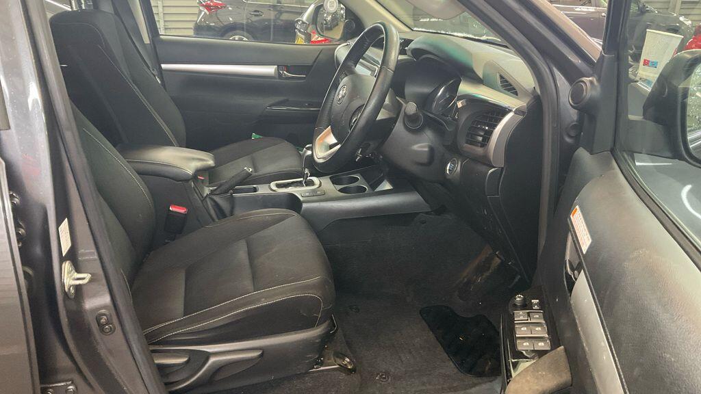 Used Toyota Hilux for sale - 77924787: Photo 9