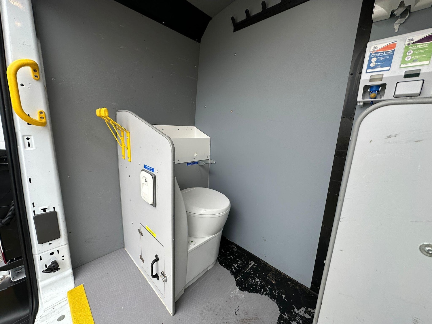 Used Ford Transit 2022 for sale - 77305311: Photo 17