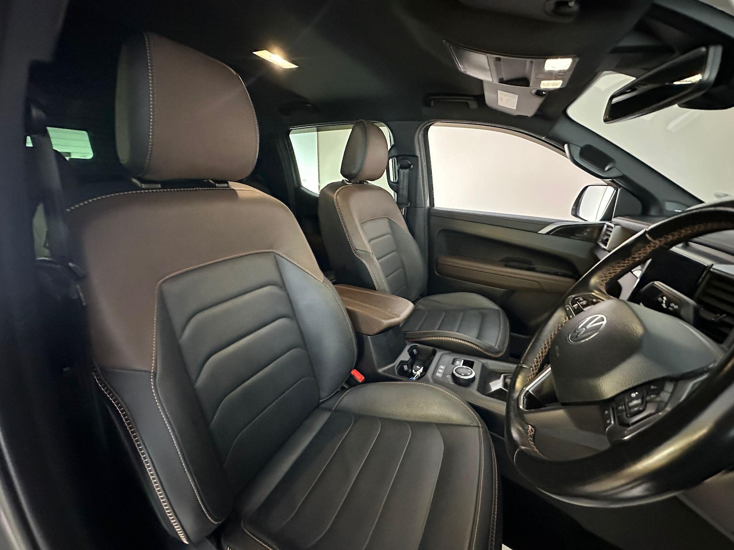 Used Volkswagen Amarok 2024 for sale - 78170661: Photo 28