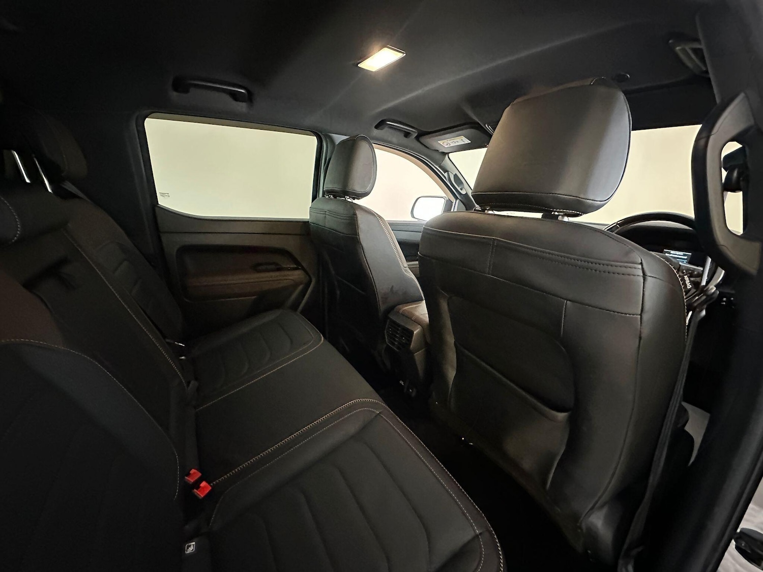 Used Volkswagen Amarok 2024 for sale - 78170661: Photo 30