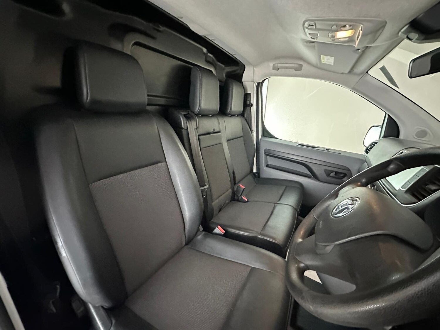 Used Vauxhall Vivaro for sale - 77695892: Photo 24