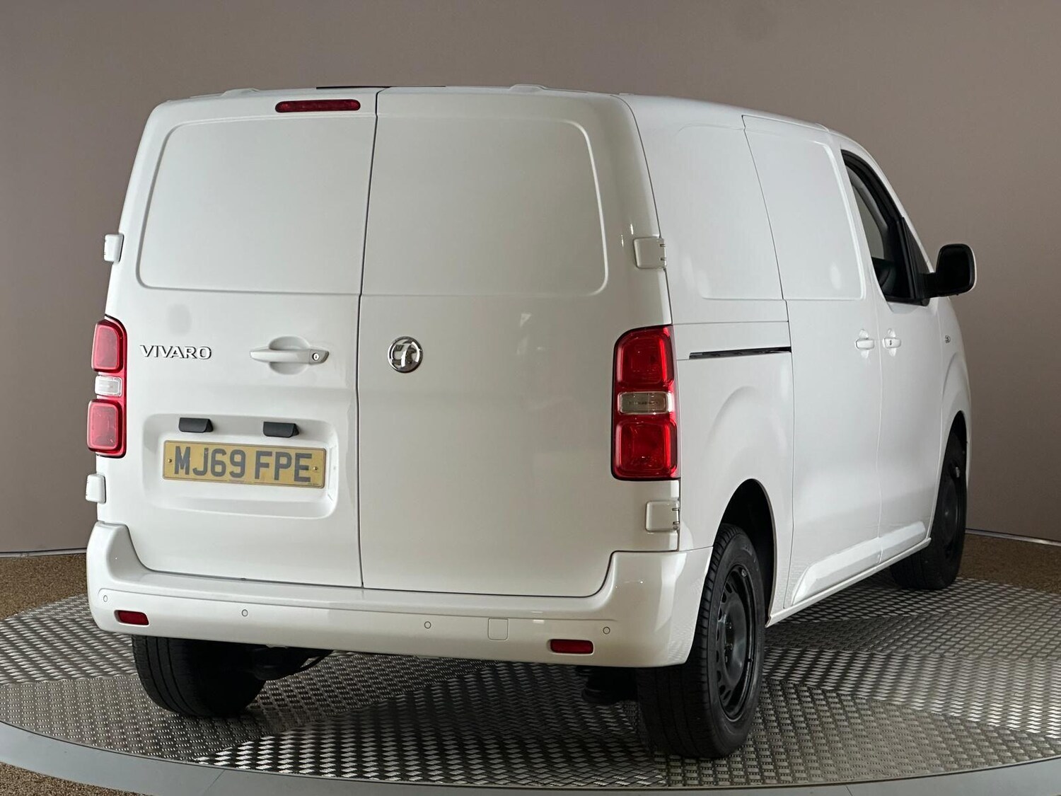 Used Vauxhall Vivaro for sale - 77695892: Photo 9