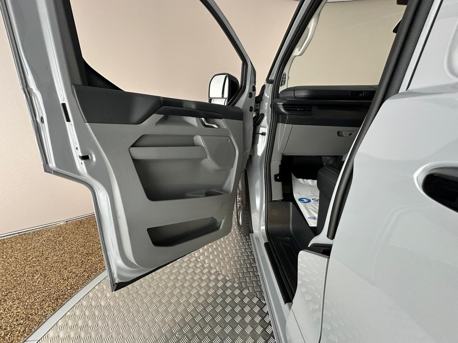 Used Ford Transit Custom 2025 for sale - 76498463: Photo 32