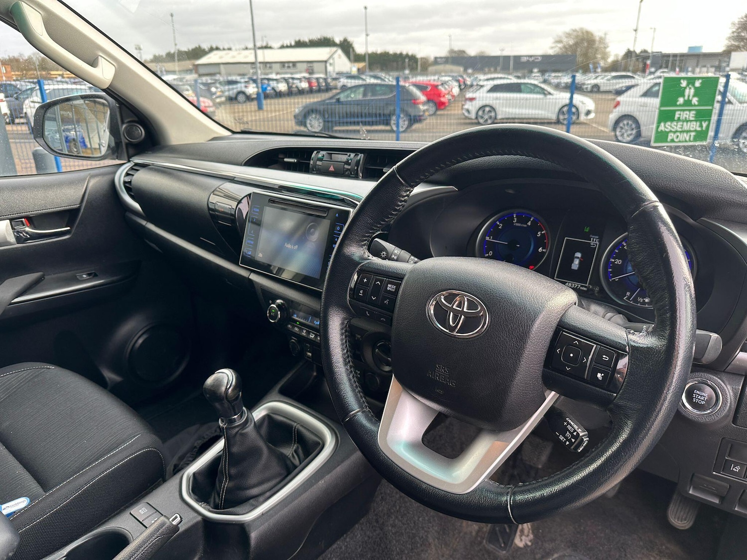 Used Toyota Hilux 2017 for sale - 77853740: Photo 3