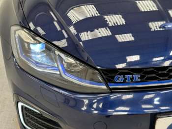 Used Volkswagen Golf 2018 for sale - 74738005: Photo