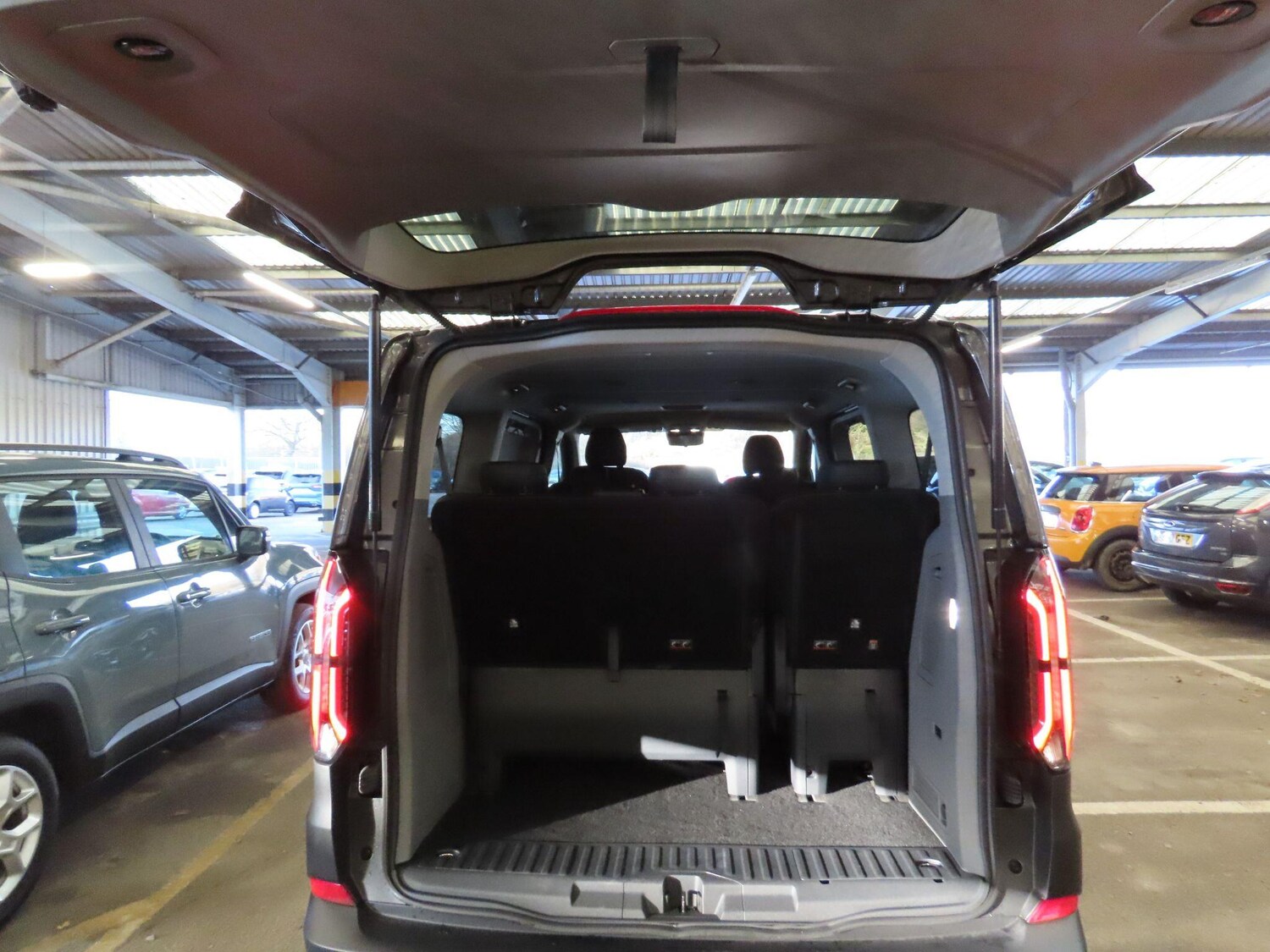 Used Ford Tourneo Custom 2025 for sale - 77538505: Photo 9