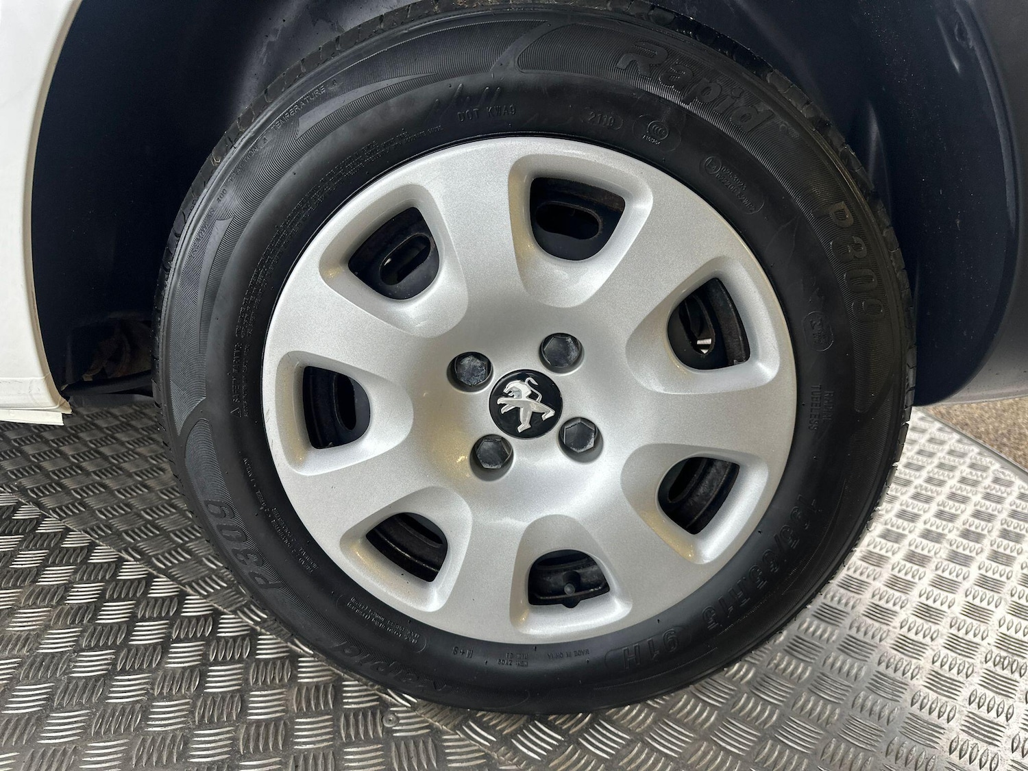 Used Peugeot Partner 2017 for sale - 77510149: Photo 22