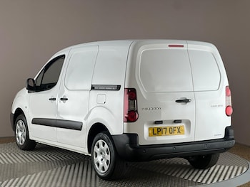 Used Peugeot Partner 2017 for sale - 77510149: Photo